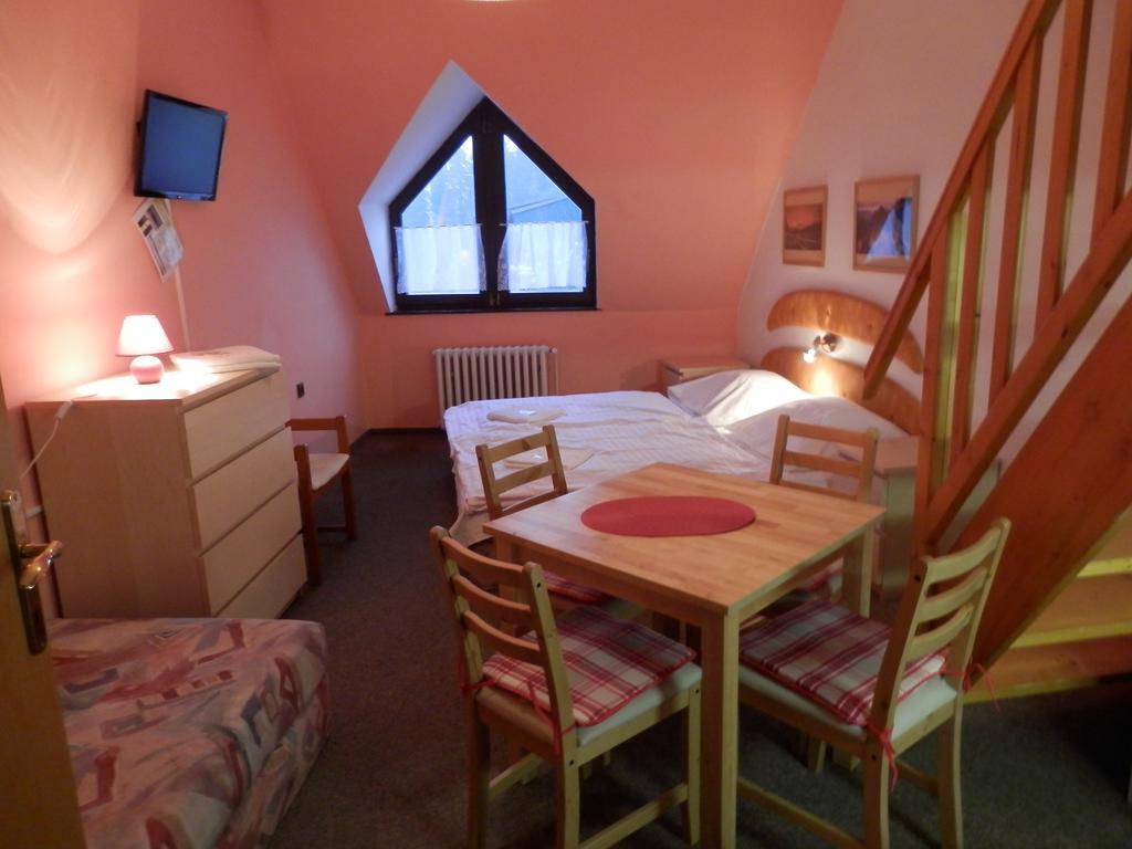 Pension Mona Гаррахов Номер фото
