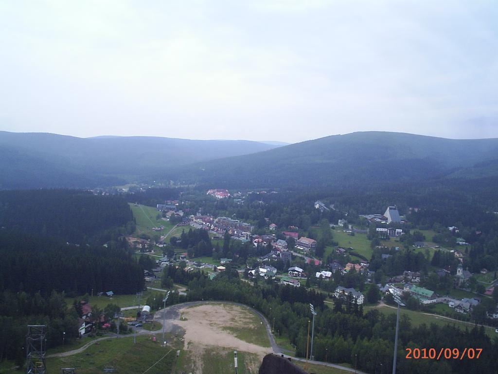Pension Mona Гаррахов Экстерьер фото