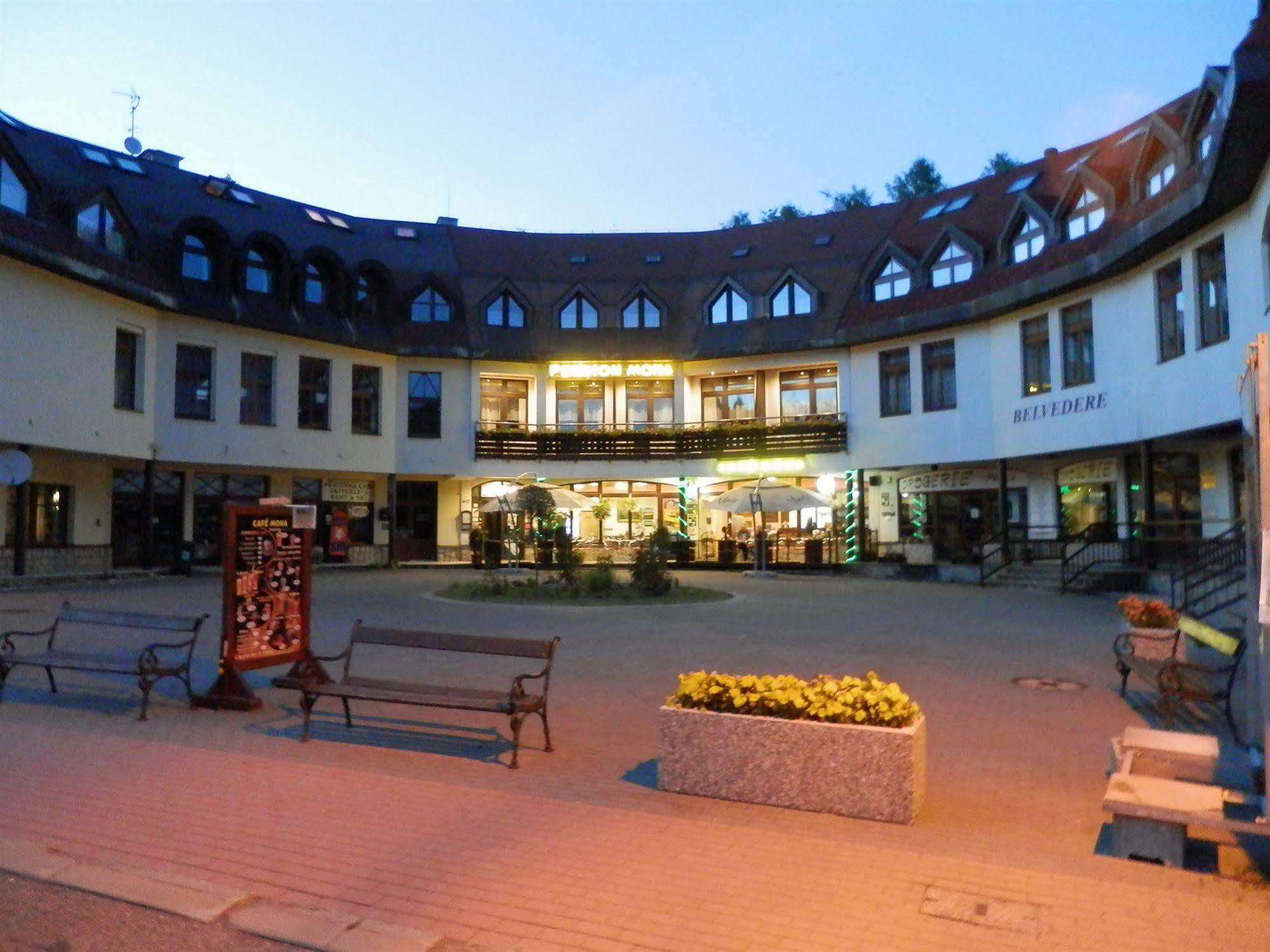 Pension Mona Гаррахов Экстерьер фото