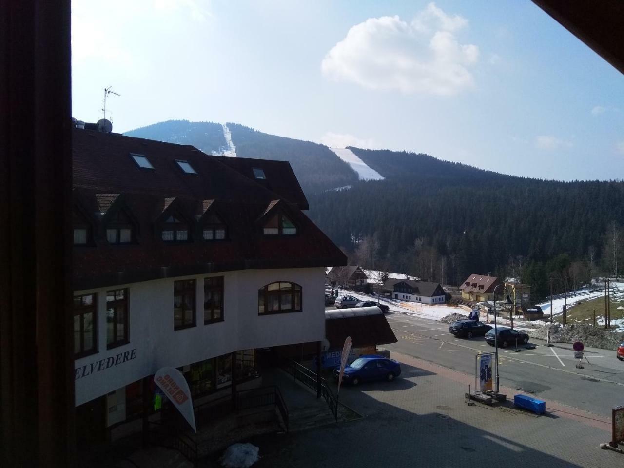 Pension Mona Гаррахов Экстерьер фото